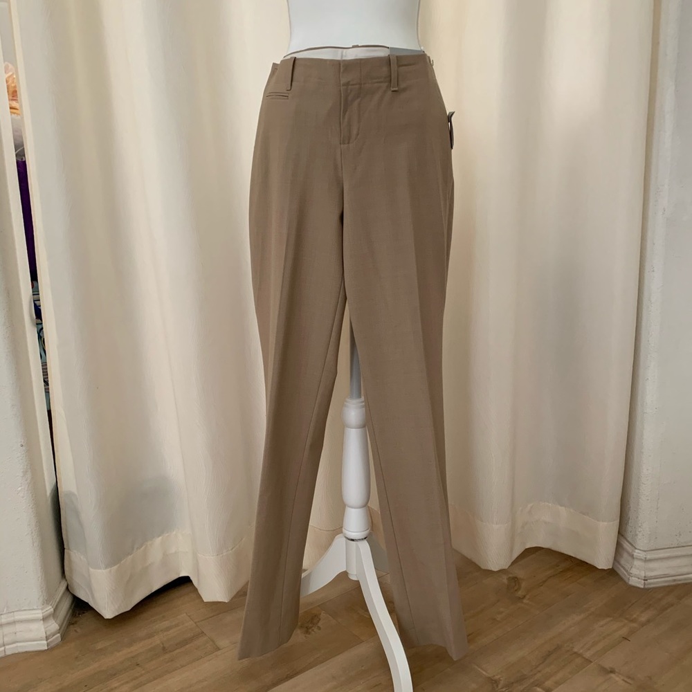 NWT Gap True Straight Pants